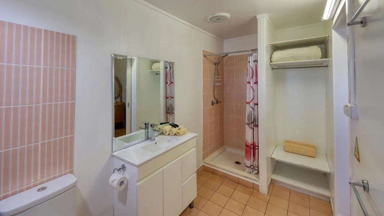 Hotel Corones Charleville