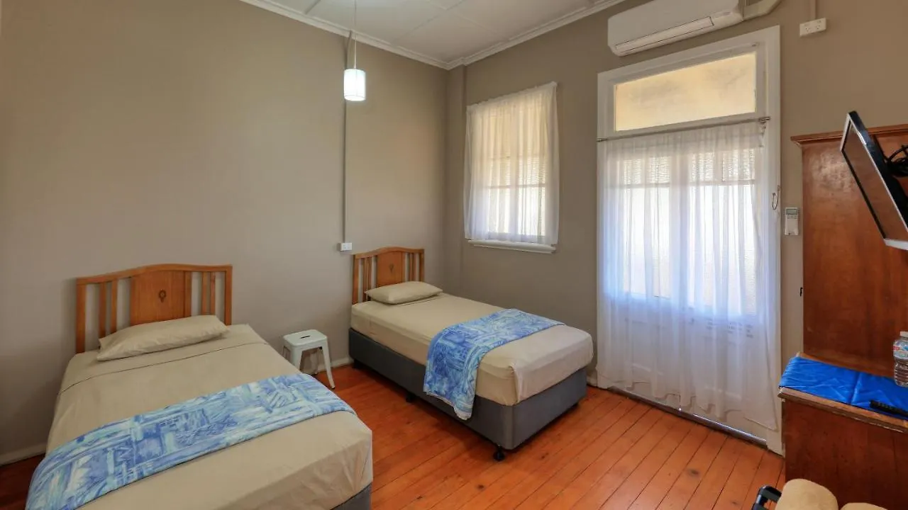 Hotel Corones Charleville 3*,