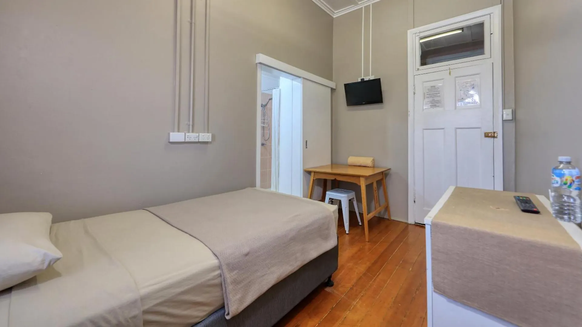 Hotel Corones Charleville