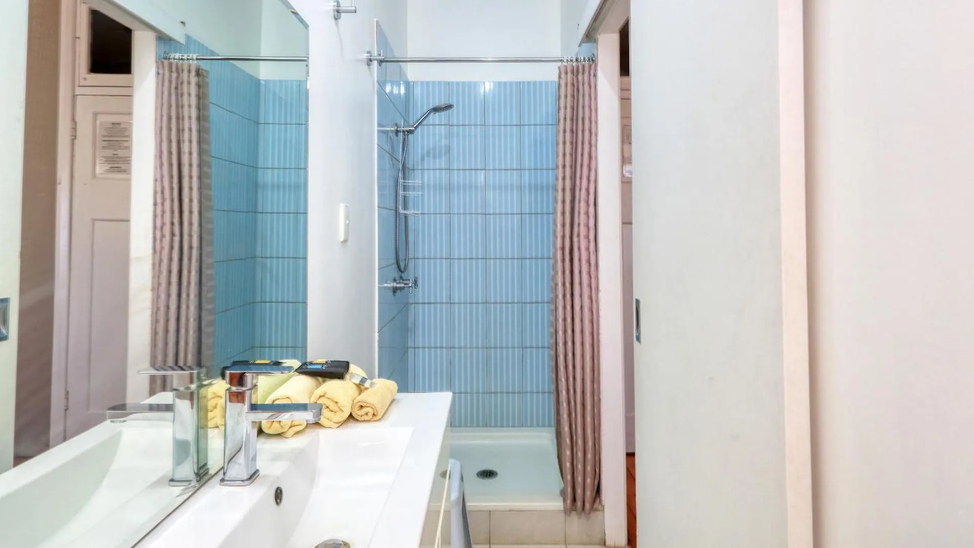 Hotel Corones Charleville