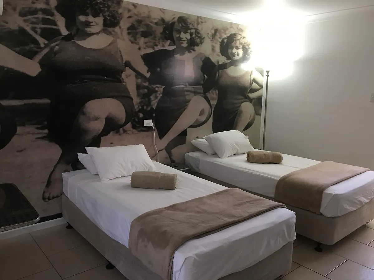 Hotel Corones Charleville